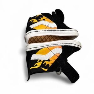 Vans Sk8-Hi Flame Baby Crib Shoes Size 1 Red Black High Top Infant Sneakers